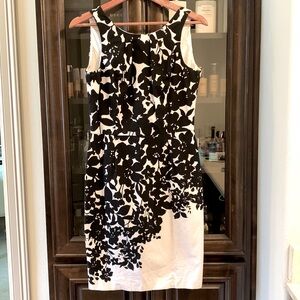 White House Black Market dress size 4